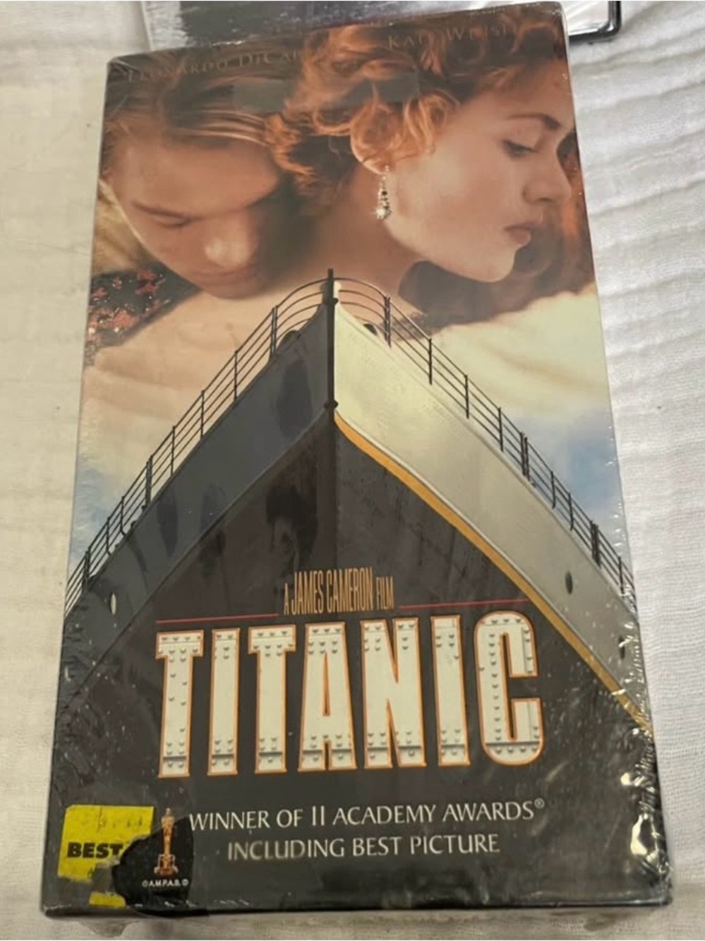 Titanic (VHS, 1998, 2-Tape Set)